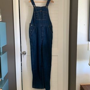 Lincoln outfitters overalls, totally hipster